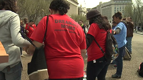Members of the Dream Act Coalition of Arizona traveled to Washington to join others praying, chanting - and for some, fasting - outside the White House to draw attention to the harm continued deportations have had on their families. Cronkite News' <b>Jillian Idle</b> reports.